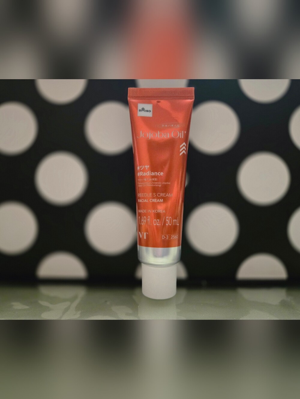 2/$20✨️VT Reedle Radiance Cream✨️ - Picture 2 of 2